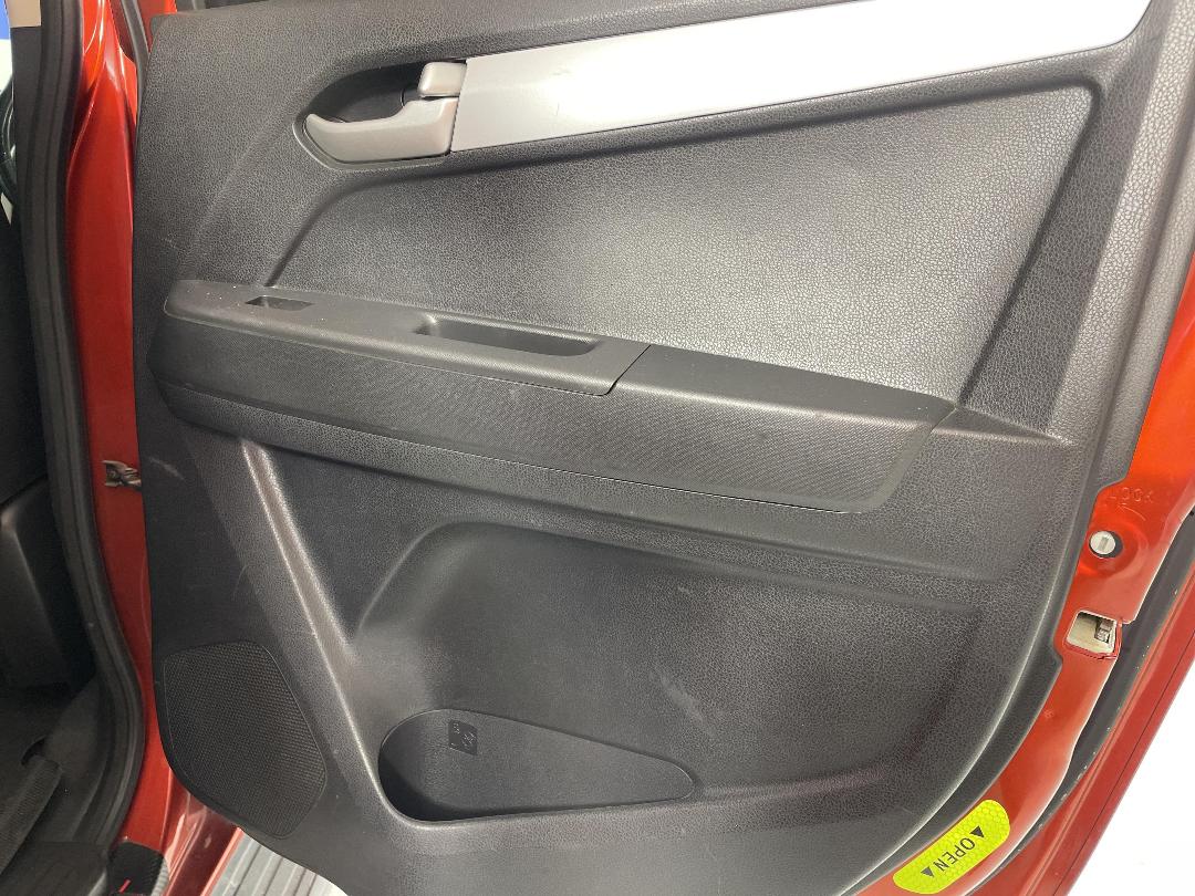 Photo '19' of Isuzu D-MAX Photo '19' of Isuzu D-MAX