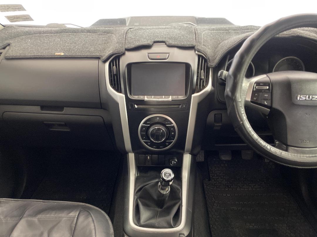 Photo '18' of Isuzu D-MAX Photo '18' of Isuzu D-MAX