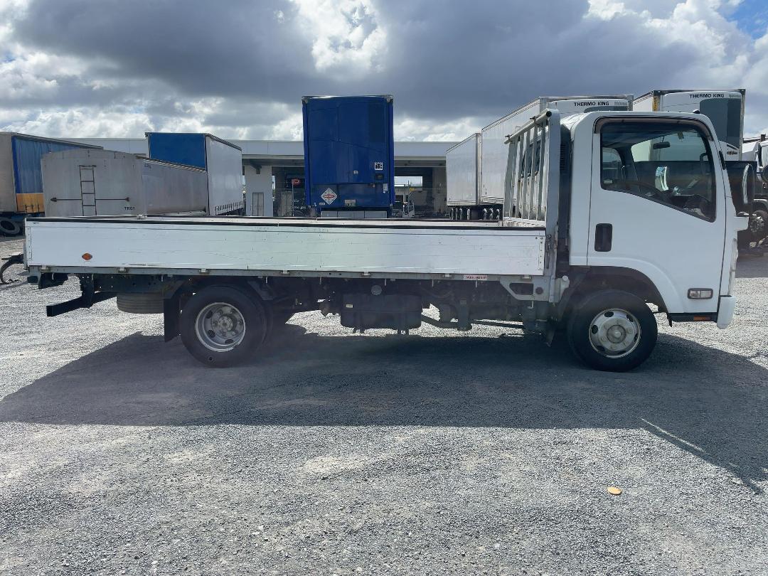 Photo '3' of Isuzu ELF NPS85AR 3T Flat Deck