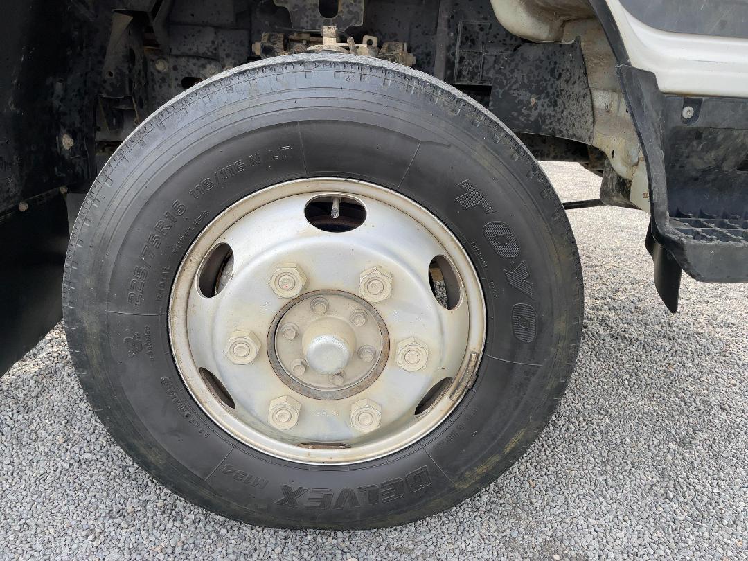 Photo '35' of Isuzu ELF NPS85AR 3T Flat Deck