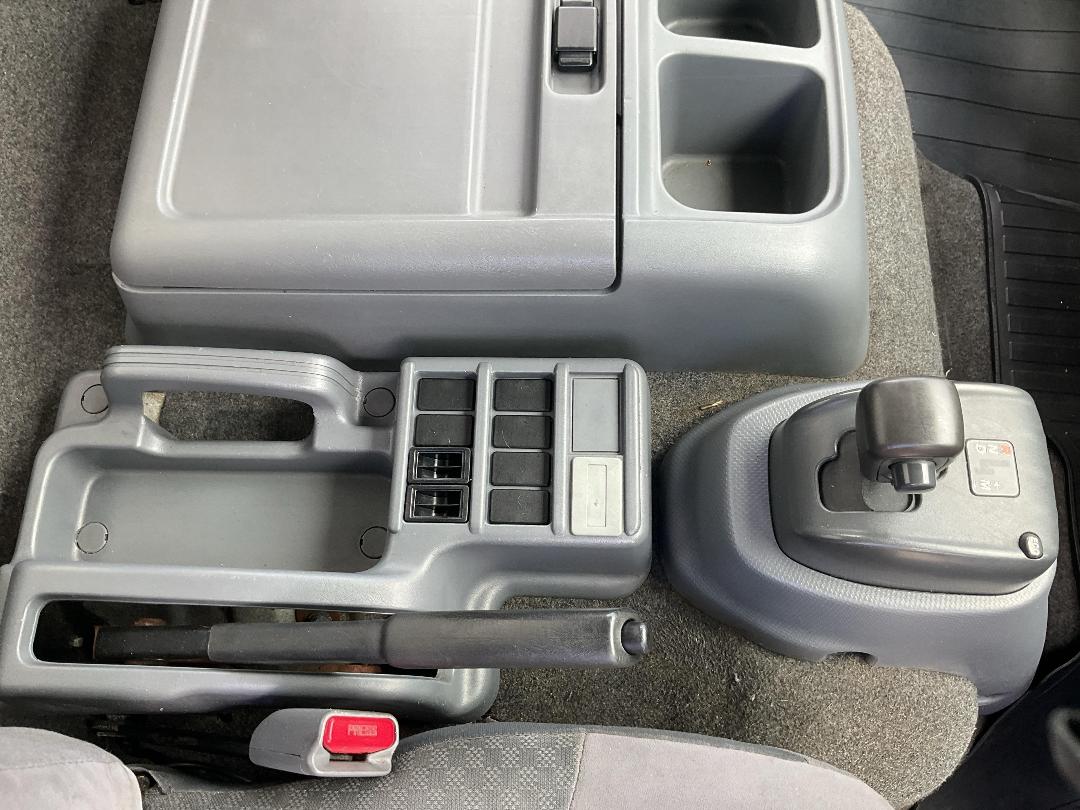 Photo '16' of Isuzu Forward Chiller