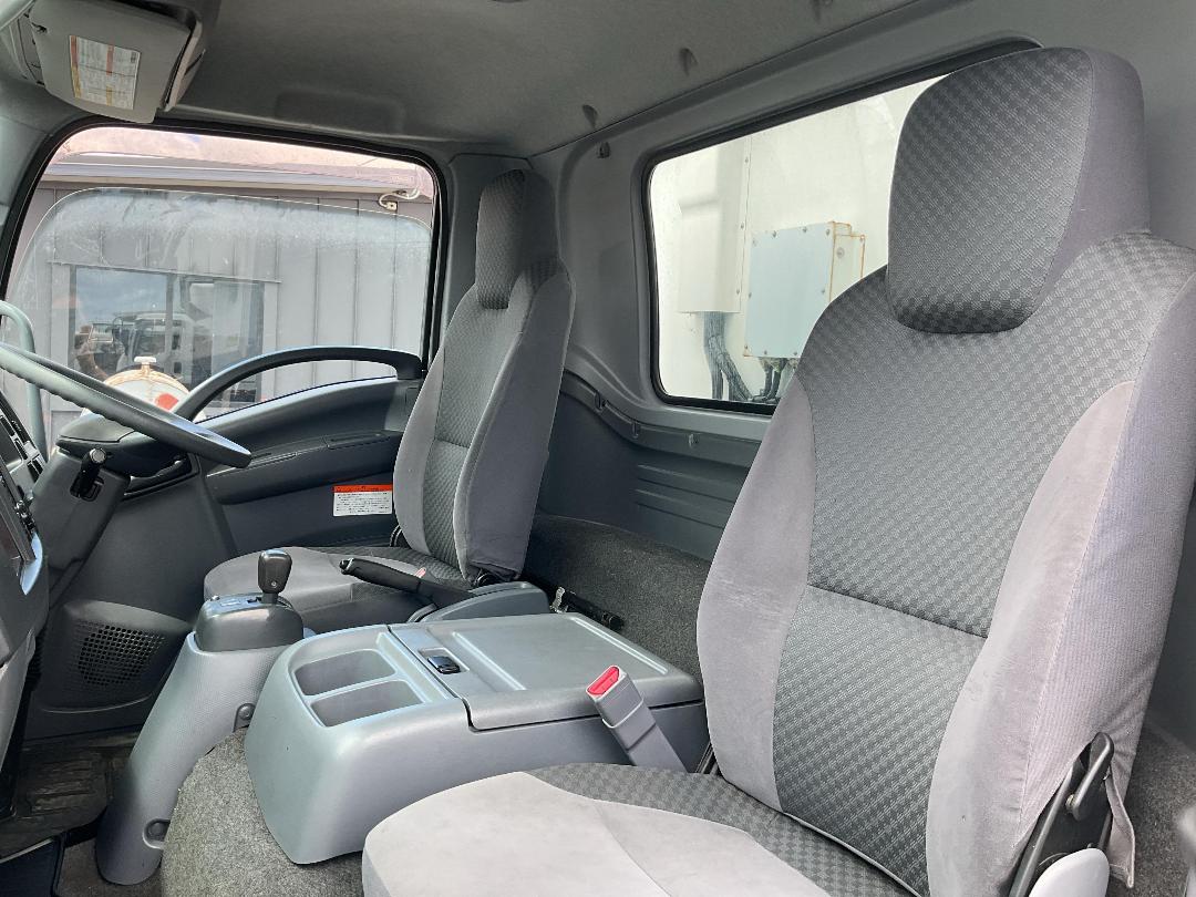 Photo '22' of Isuzu Forward Chiller