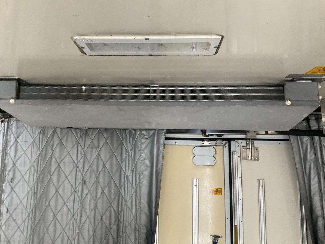 Photo '34' of Isuzu Forward Chiller