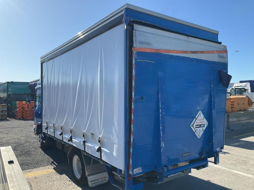 Photo '6' of Isuzu N Series NPR325M AMT Curtainsider Photo '6' of Isuzu N Series NPR325M AMT Curtainsider