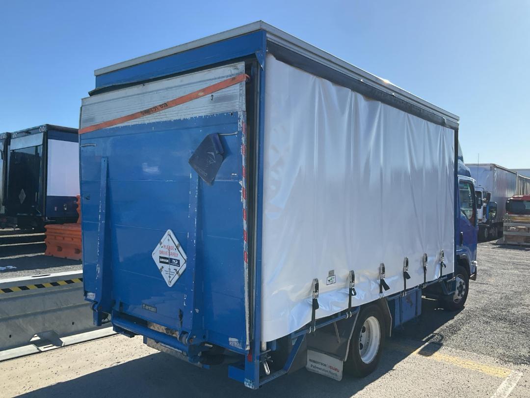 Photo '4' of Isuzu N Series NPR325M AMT Curtainsider Photo '4' of Isuzu N Series NPR325M AMT Curtainsider