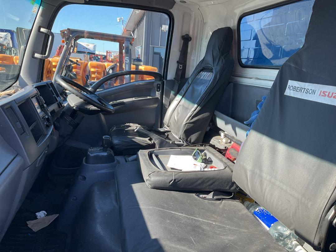 Photo '17' of Isuzu N Series NPR325M AMT Curtainsider Photo '17' of Isuzu N Series NPR325M AMT Curtainsider