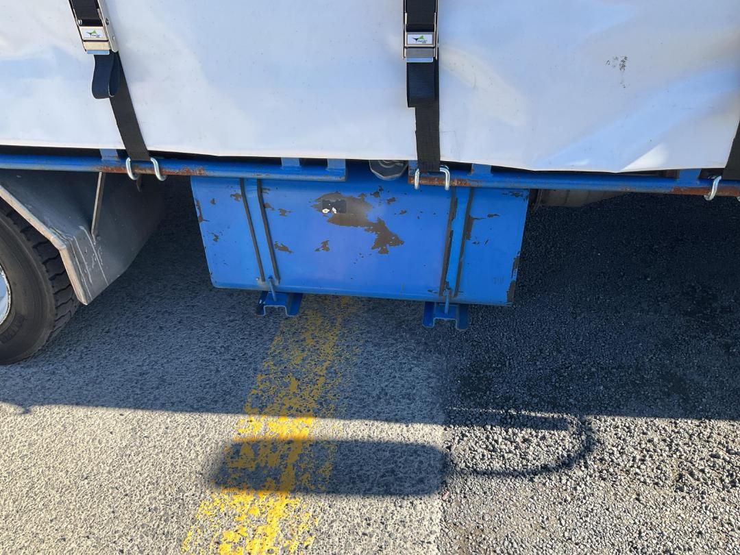 Photo '21' of Isuzu N Series NPR325M AMT Curtainsider Photo '21' of Isuzu N Series NPR325M AMT Curtainsider