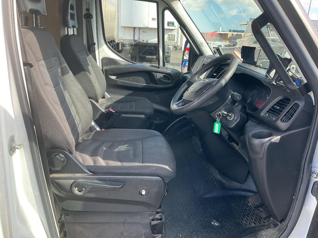 Photo '12' of Iveco Daily 50 C17 Box Body