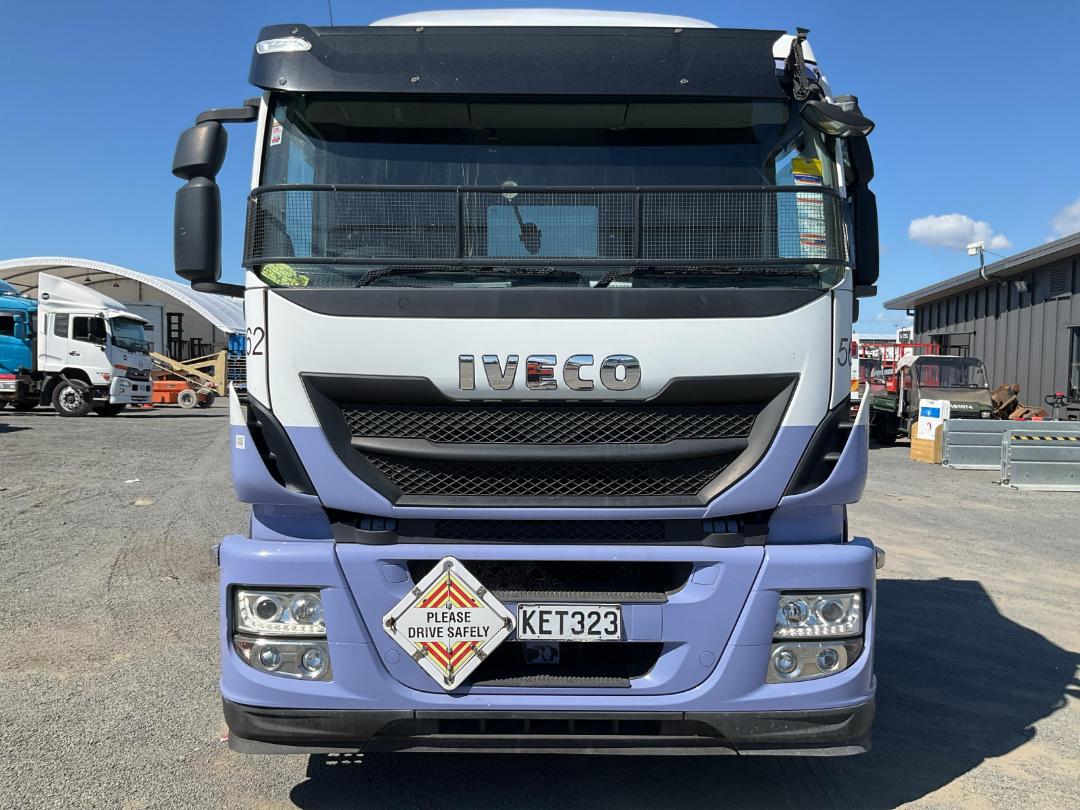 Photo '10' of Iveco Stralis AT1460 Tractor Unit