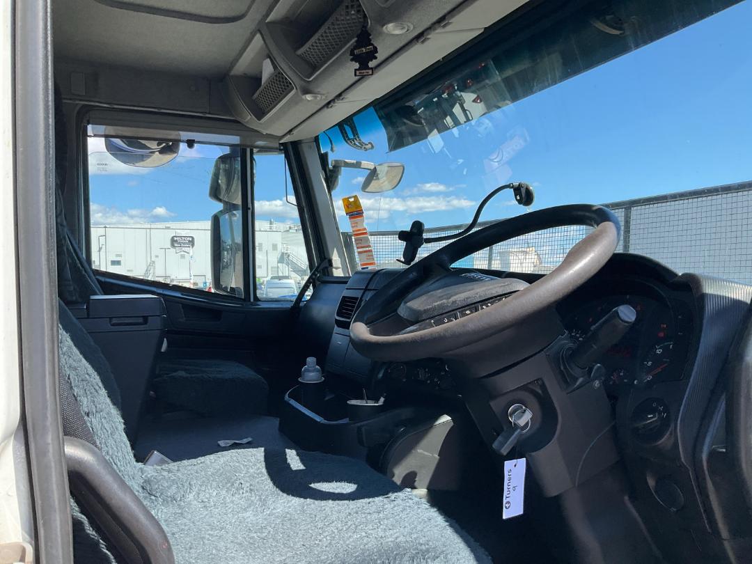 Photo '11' of Iveco Stralis AT1460 Tractor Unit