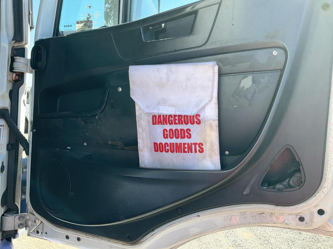 Photo '12' of Iveco Stralis AT1460 Tractor Unit