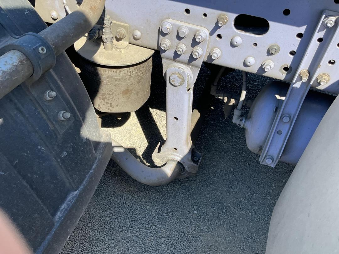 Photo '27' of Iveco Stralis AT1460 Tractor Unit