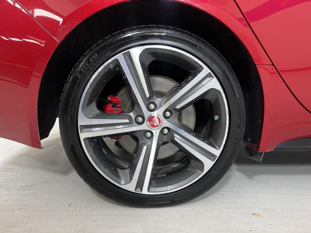 Photo '12' of Jaguar XF