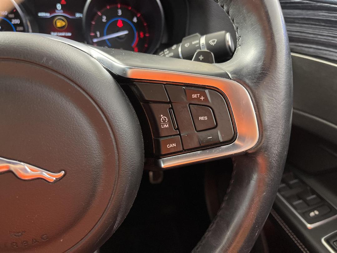 Photo '25' of Jaguar XF