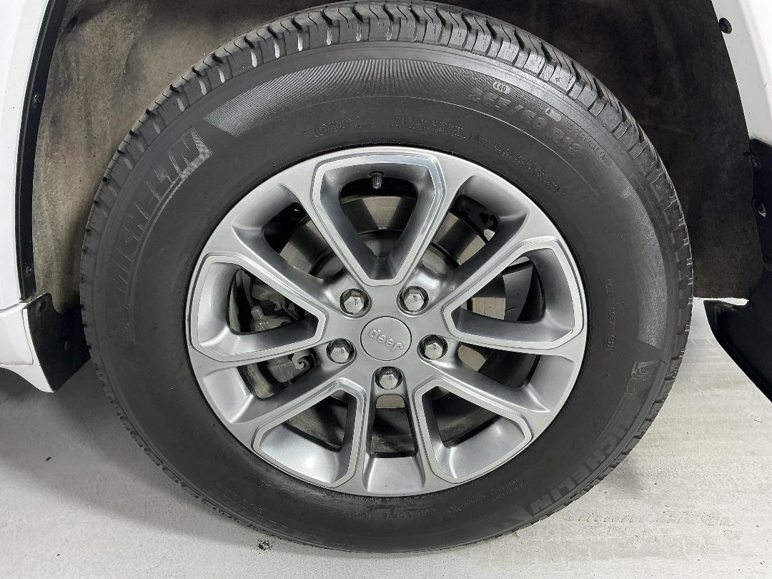 Photo '11' of Jeep Grand Cherokee