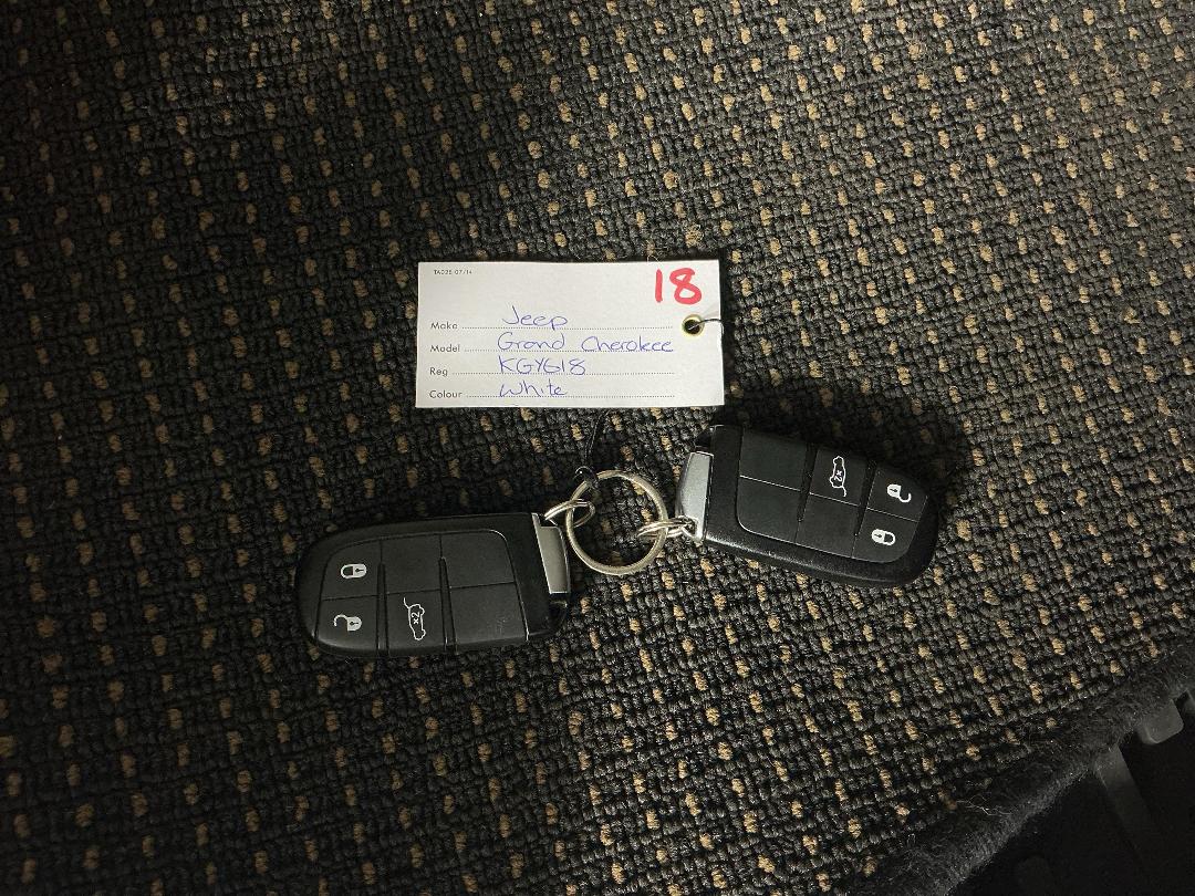 Photo '22' of Jeep Grand Cherokee