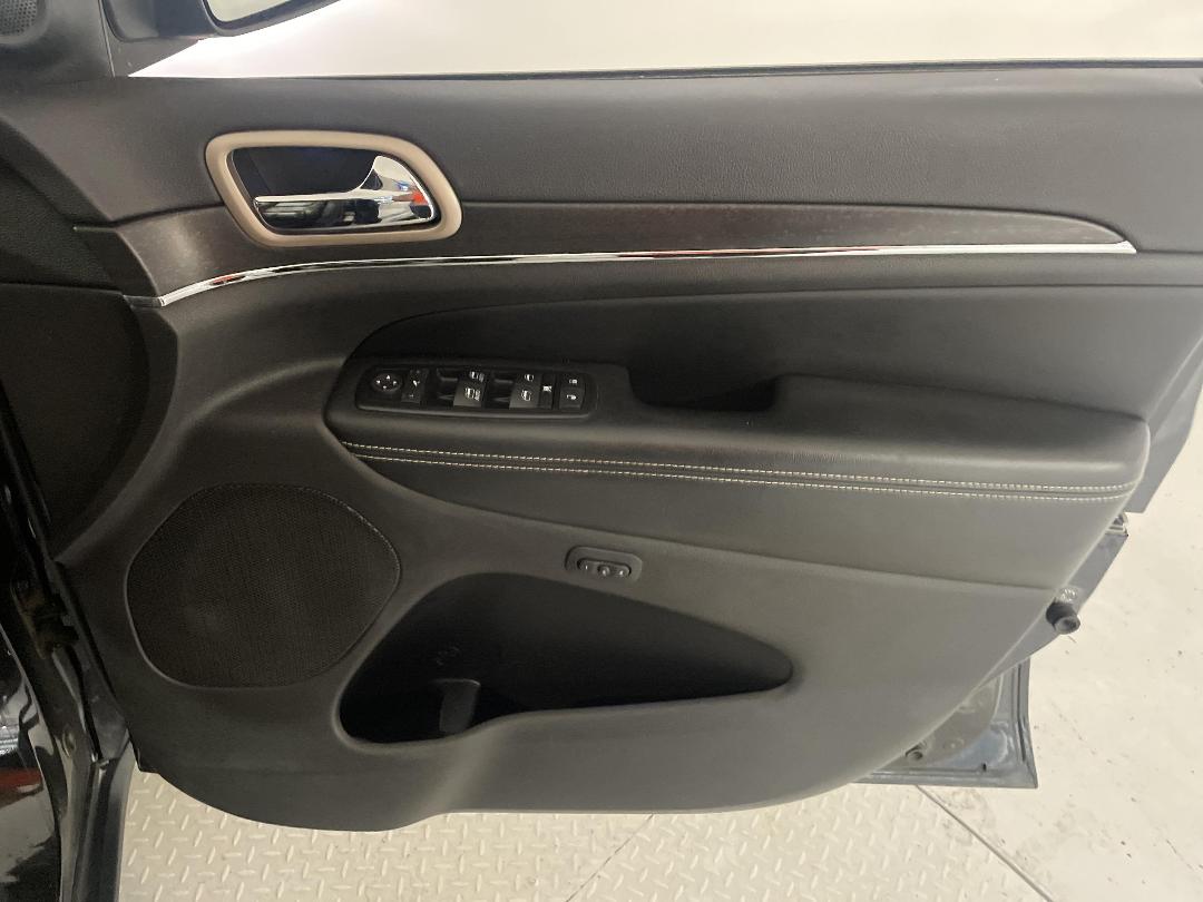 Photo '15' of Jeep Grand Cherokee