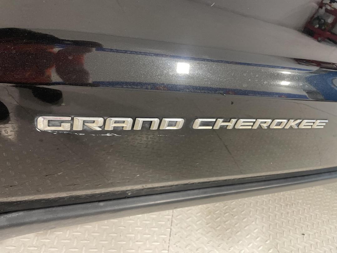 Photo '36' of Jeep Grand Cherokee