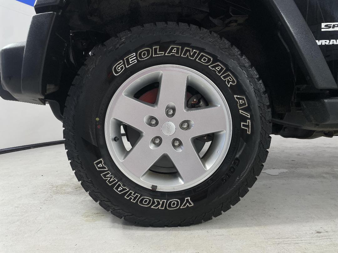 Photo '10' of Jeep Wrangler