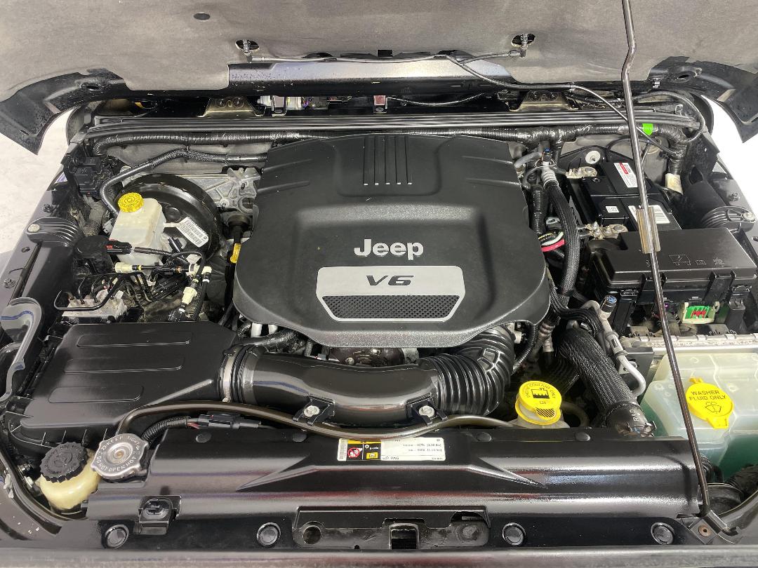 Photo '13' of Jeep Wrangler