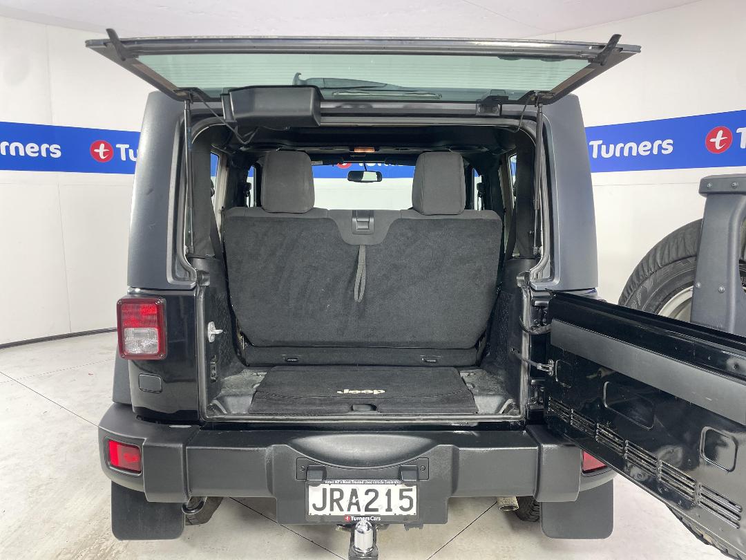 Photo '14' of Jeep Wrangler