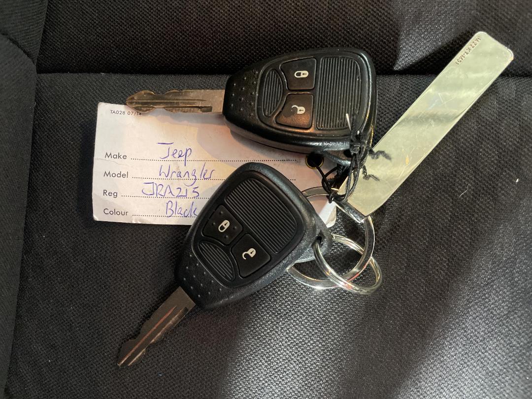 Photo '21' of Jeep Wrangler