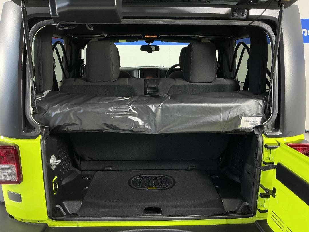 Photo '14' of Jeep Wrangler Photo '14' of Jeep Wrangler