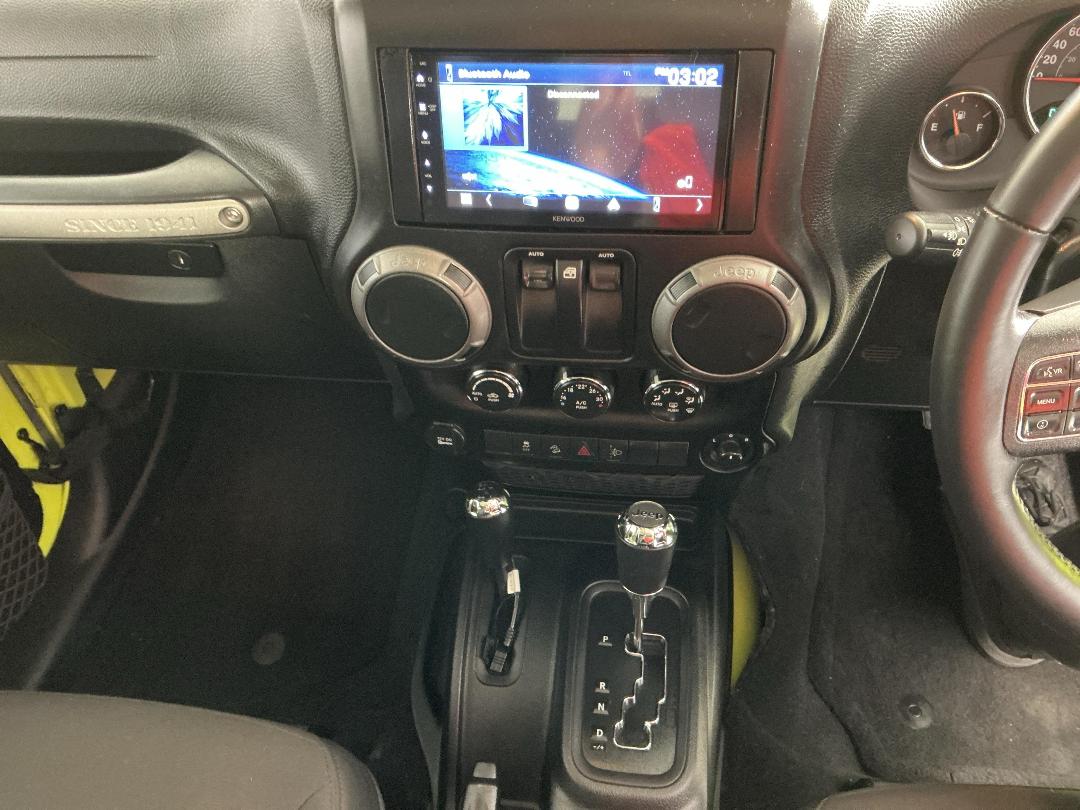 Photo '18' of Jeep Wrangler Photo '18' of Jeep Wrangler