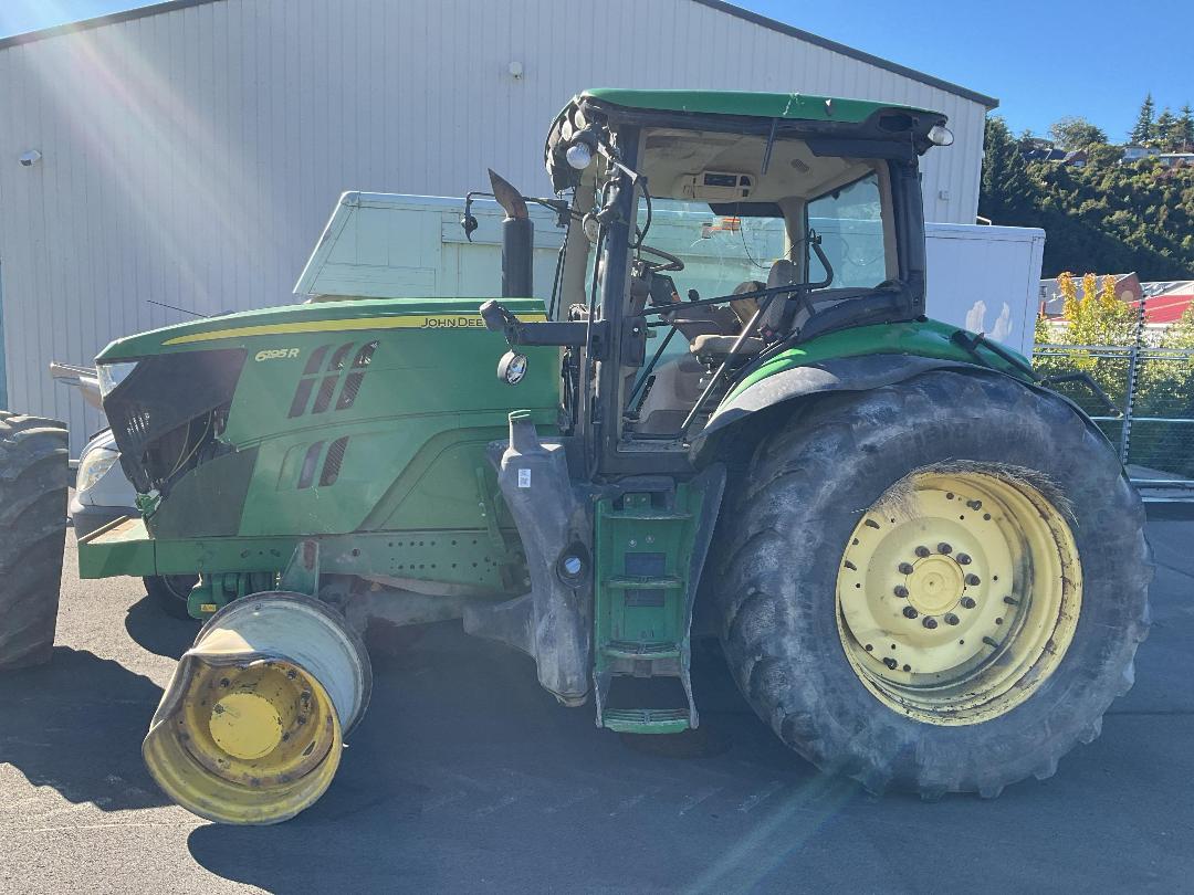 Photo '3' of JOHN DEERE 6195R Tractor