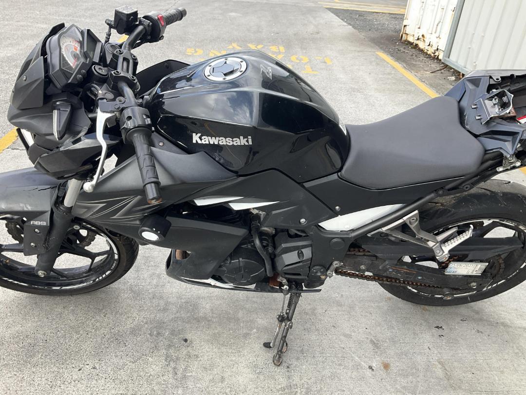 Photo '14' of Kawasaki ER 300B