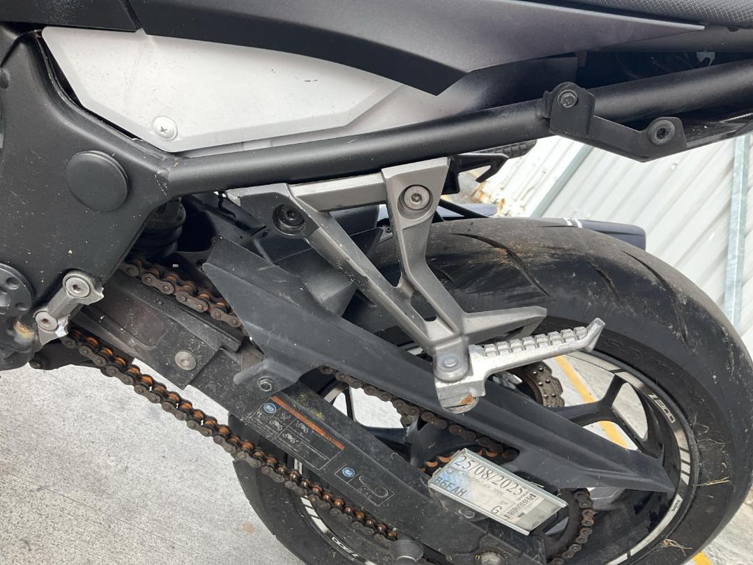 Photo '16' of Kawasaki ER 300B