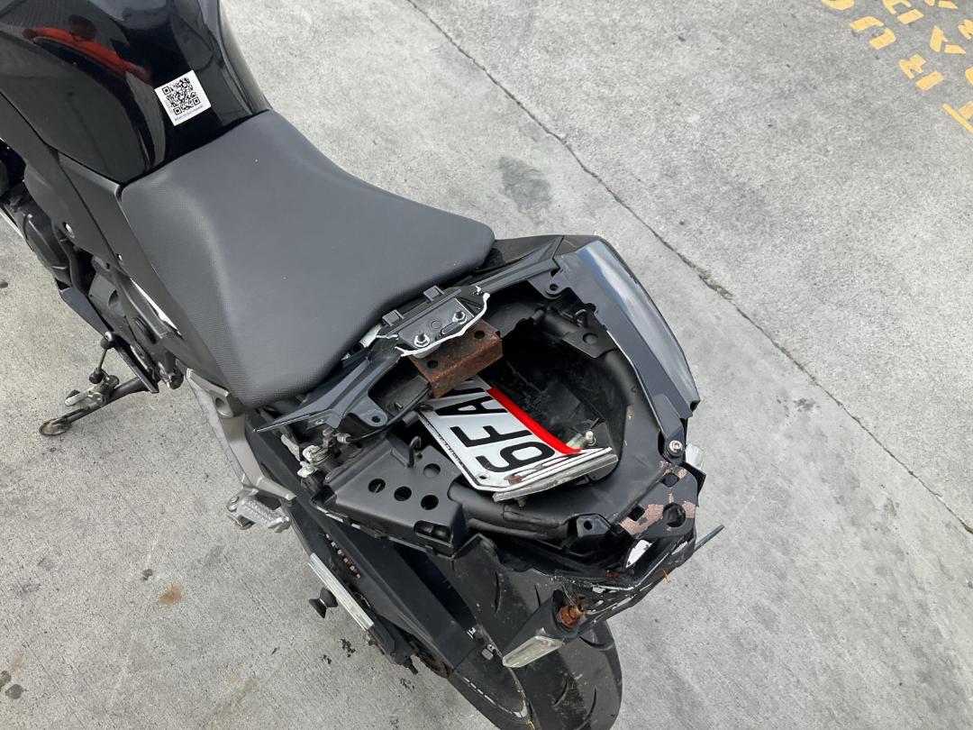 Photo '23' of Kawasaki ER 300B