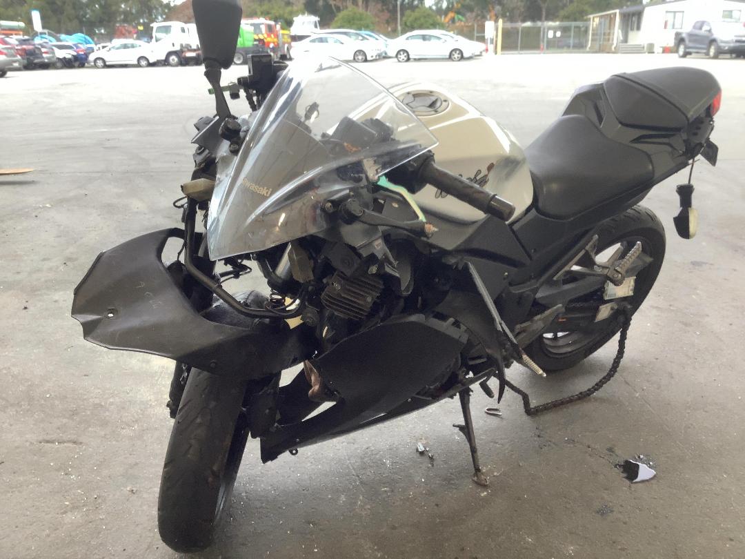 Photo '3' of Kawasaki EX 300B