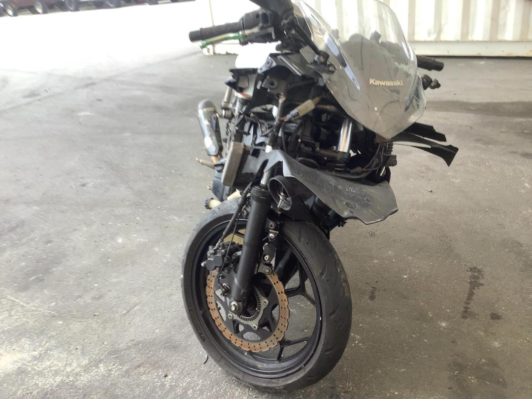 Photo '11' of Kawasaki EX 300B