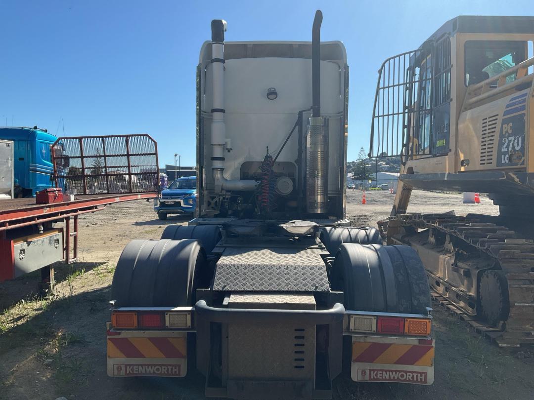 Photo '5' of Kenworth K200 PRIME MOVER 6X4 Tractor Unit Photo '5' of Kenworth K200 PRIME MOVER 6X4 Tractor Unit