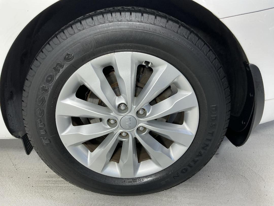 Photo '11' of KIA Carnival Photo '11' of KIA Carnival