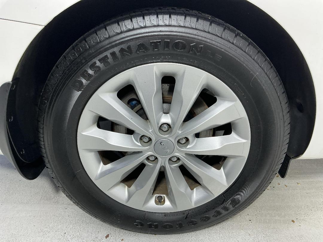 Photo '12' of KIA Carnival Photo '12' of KIA Carnival