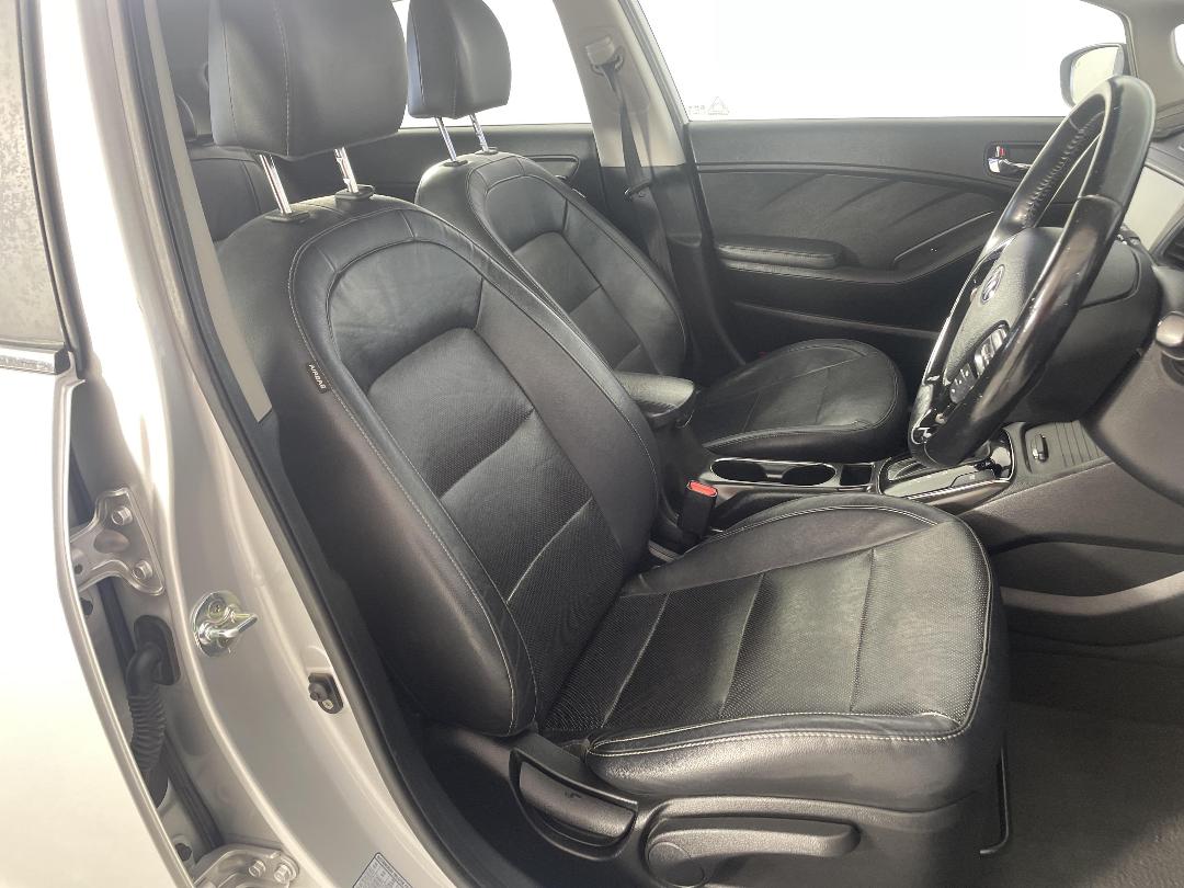 Photo '16' of KIA Cerato