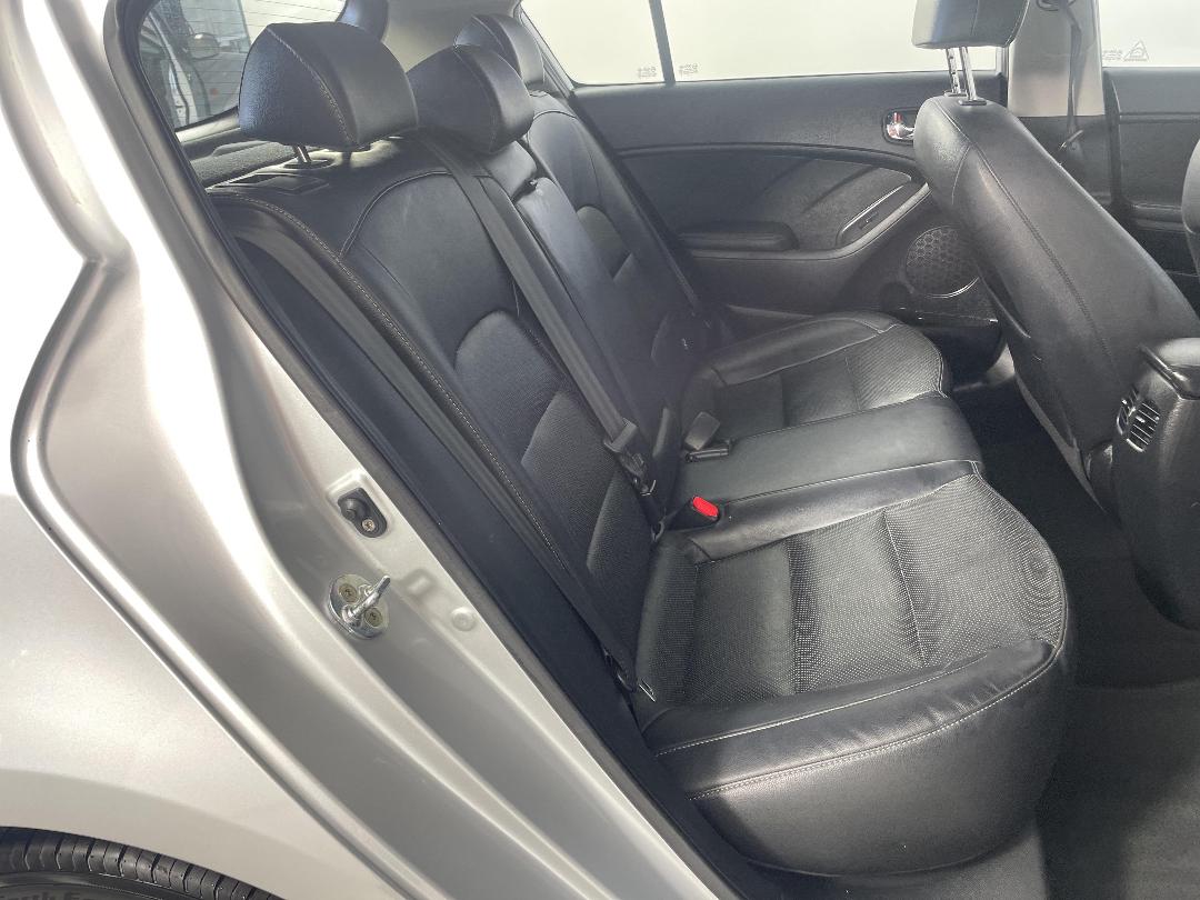 Photo '20' of KIA Cerato