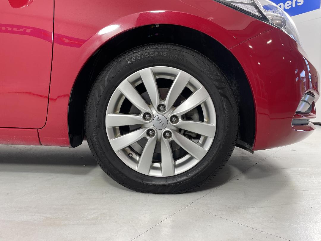 Photo '9' of KIA Cerato