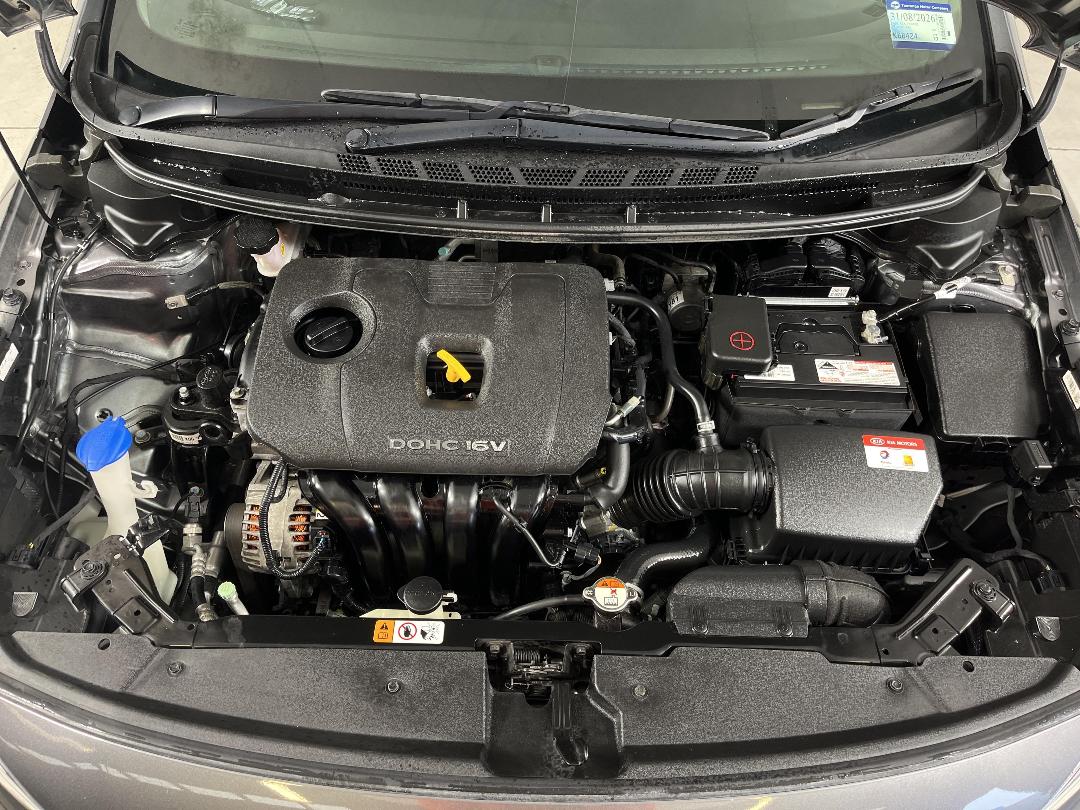 Photo '13' of KIA Cerato