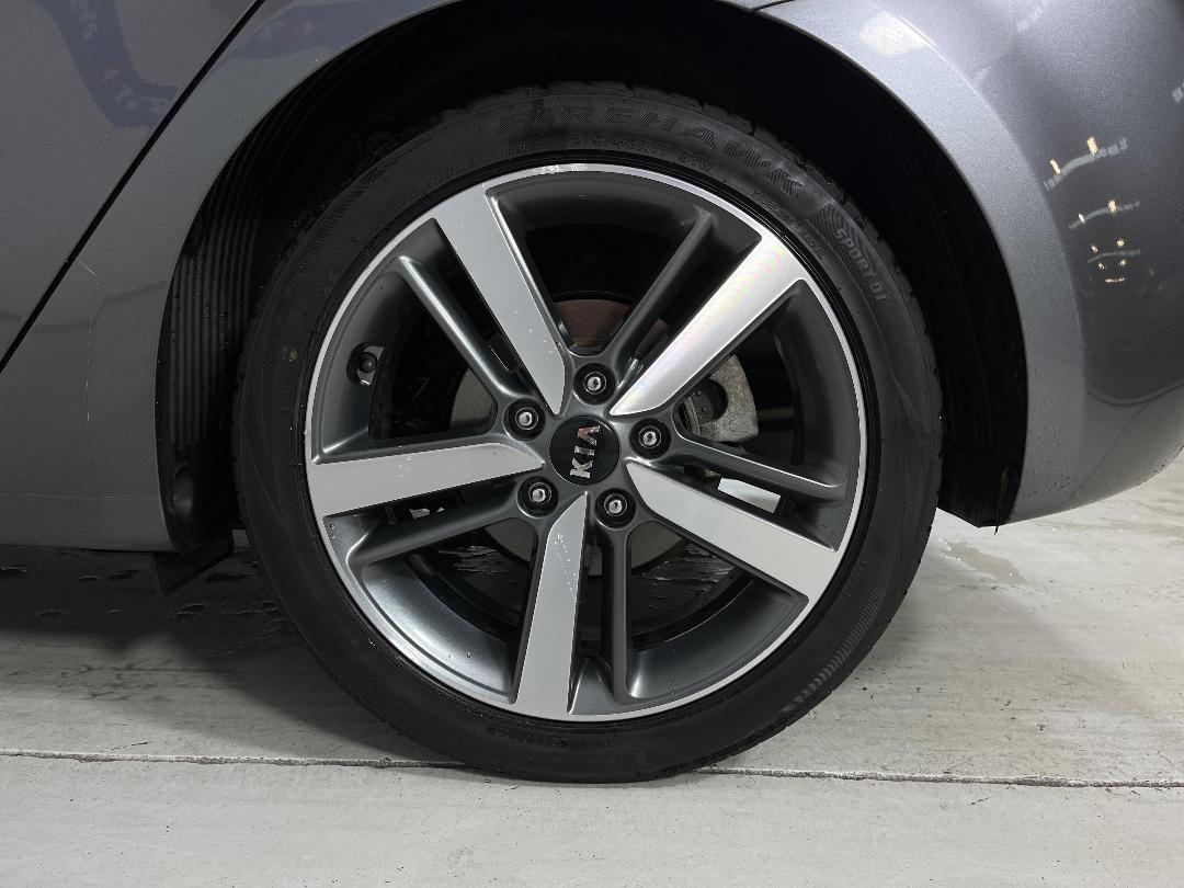 Photo '11' of KIA Cerato