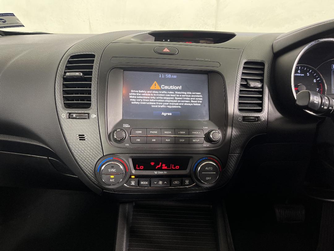 Photo '18' of KIA Cerato