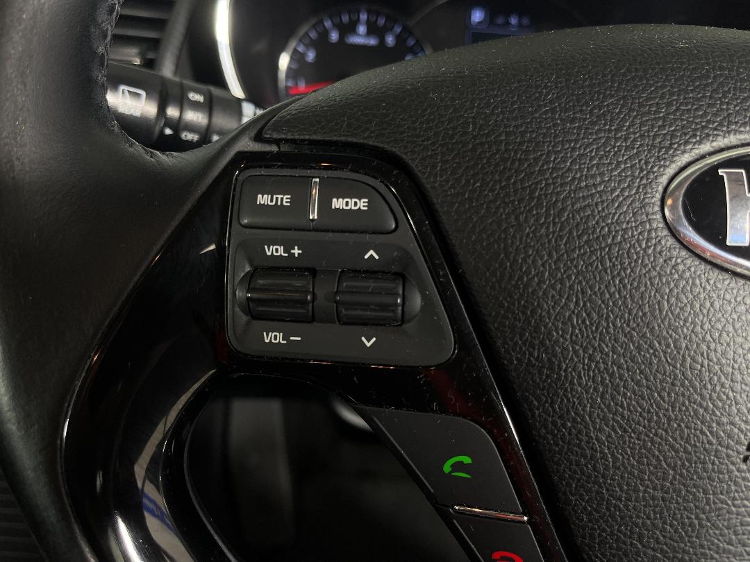 Photo '23' of KIA Cerato