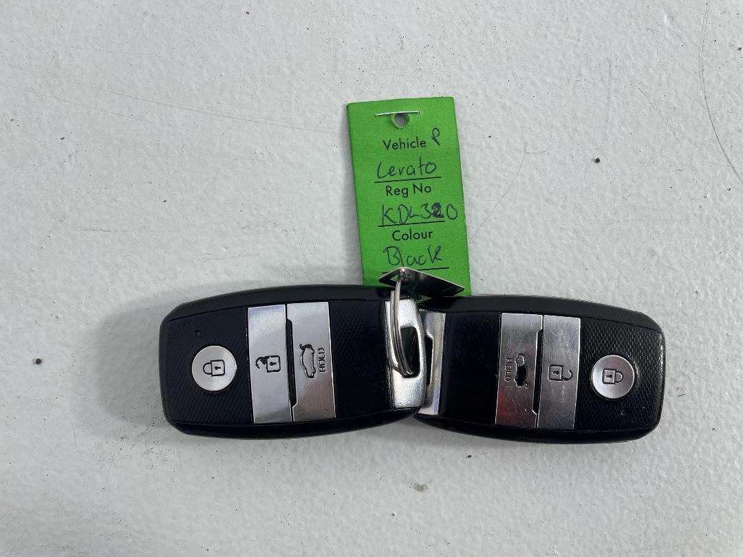 Photo '22' of KIA Cerato Photo '22' of KIA Cerato