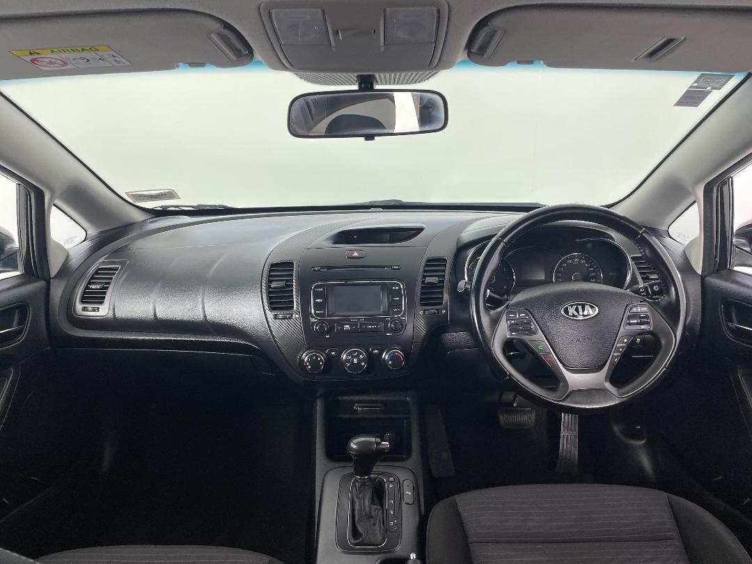 Photo '17' of KIA Cerato Photo '17' of KIA Cerato