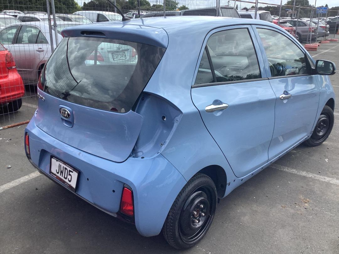 Photo '10' of KIA Picanto EX