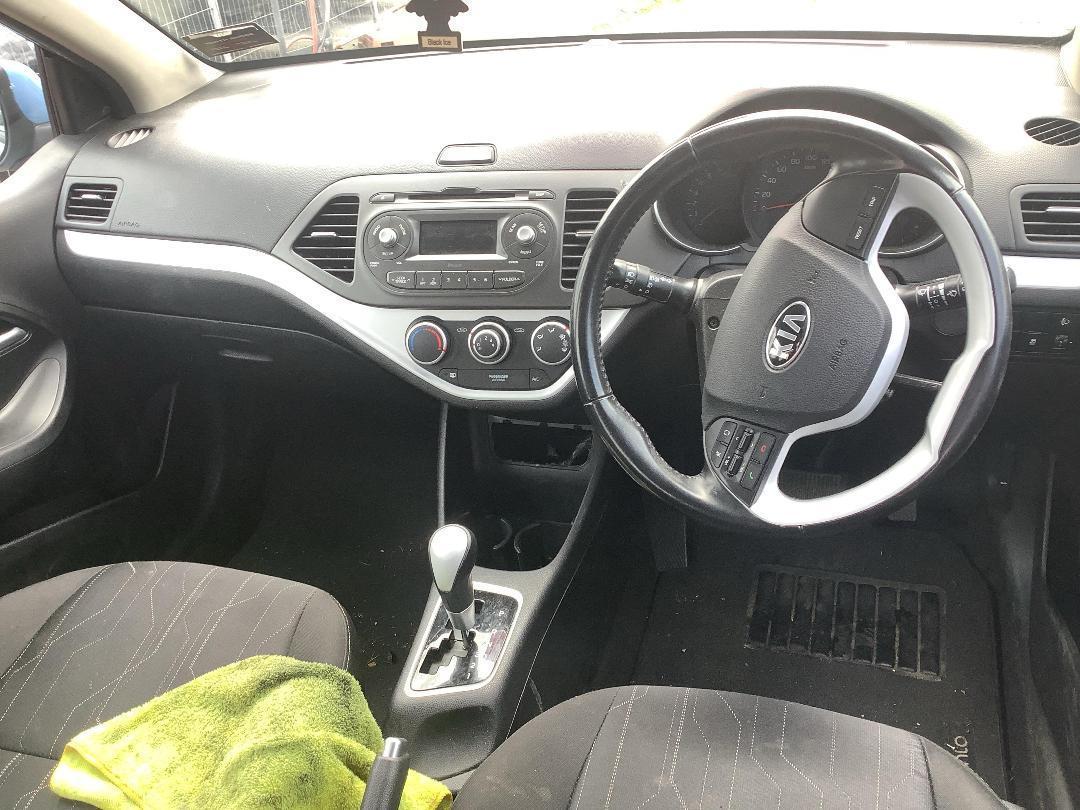 Photo '15' of KIA Picanto EX