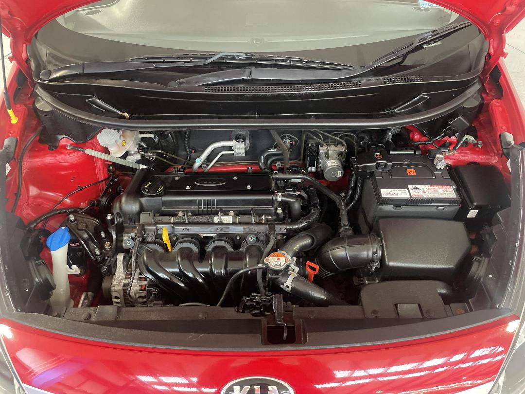 Photo '13' of KIA RIO