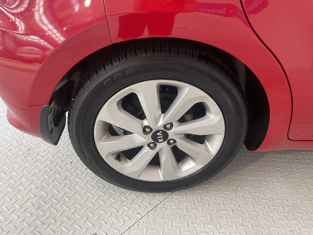 Photo '12' of KIA RIO